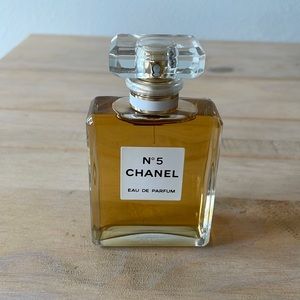 Chanel no 5 eau de parfum